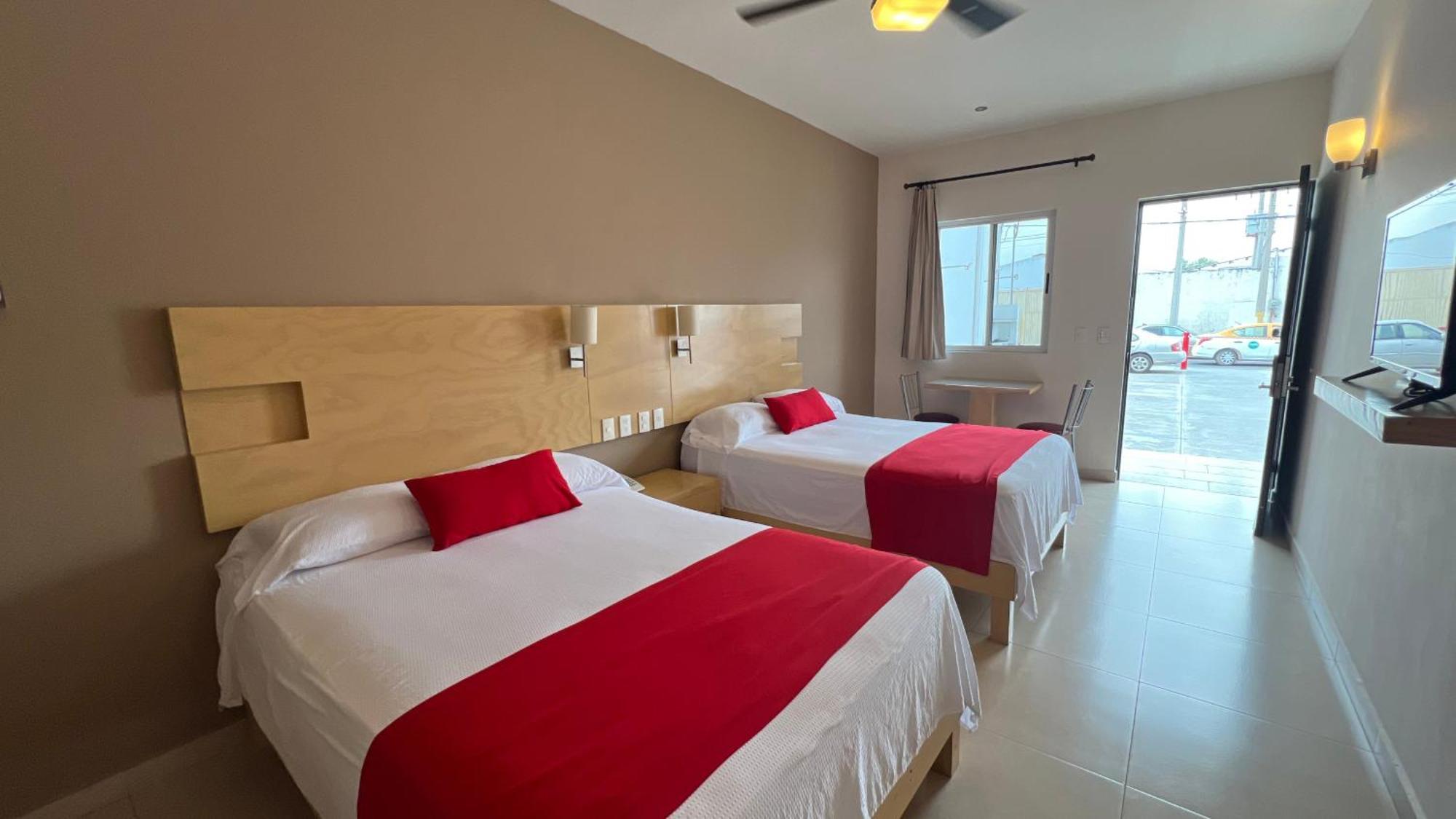 Nova Hotel Cadereyta Jiménez Екстериор снимка