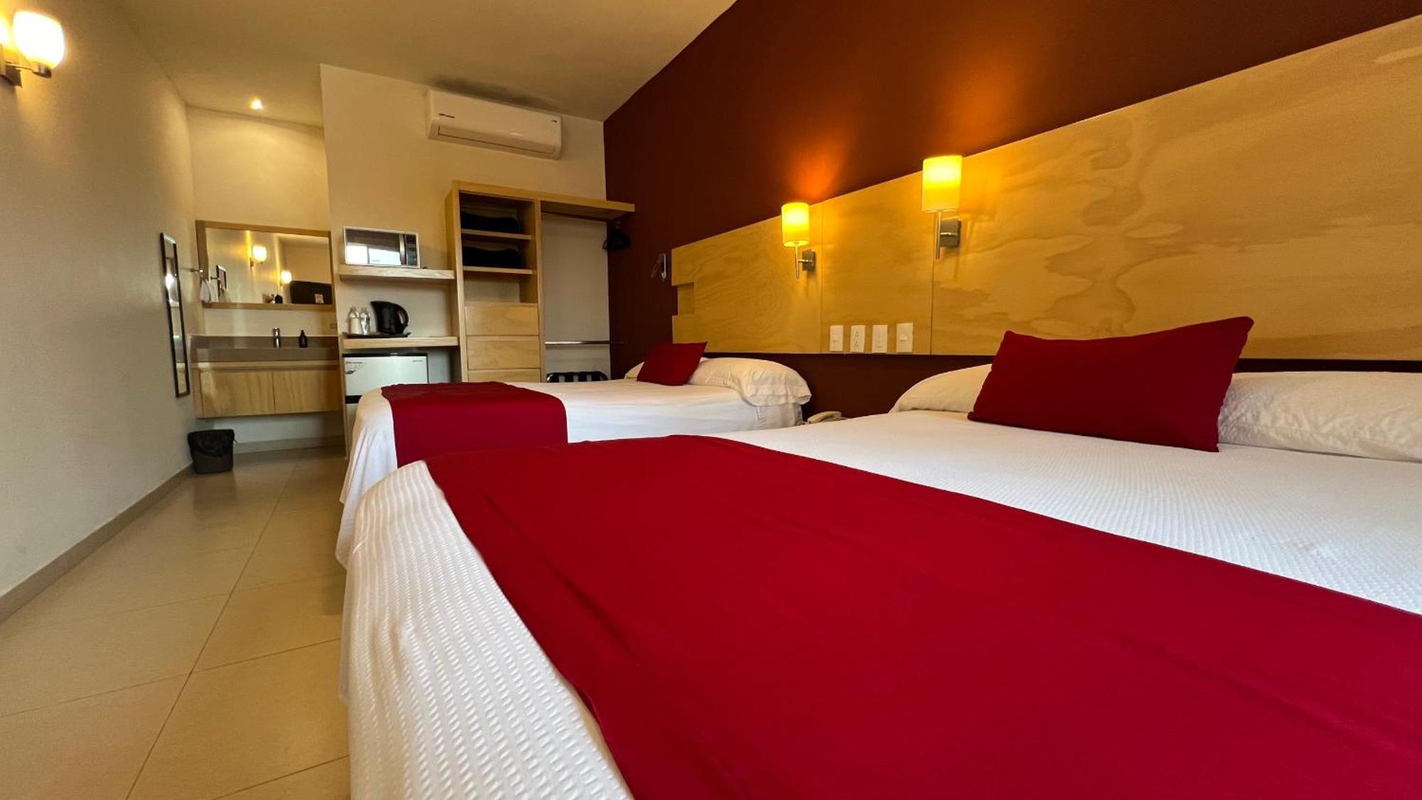 Nova Hotel Cadereyta Jiménez Екстериор снимка