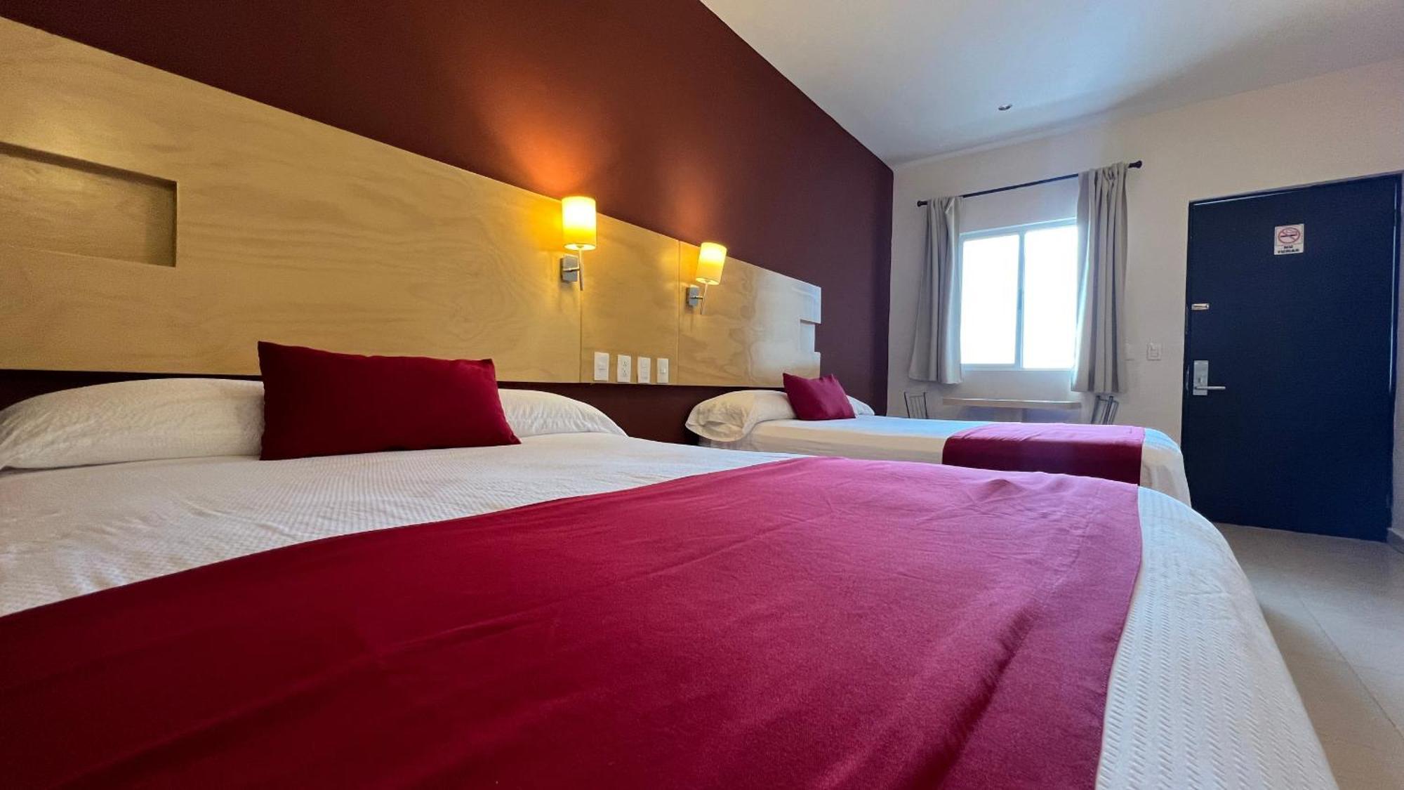 Nova Hotel Cadereyta Jiménez Екстериор снимка