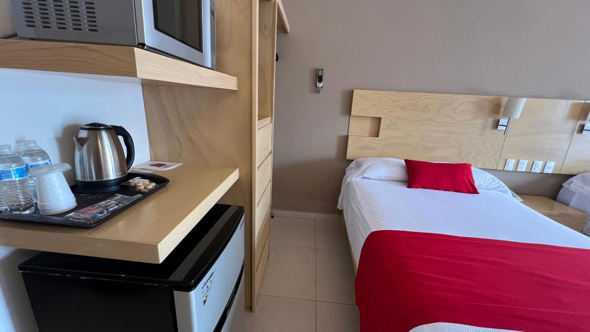 Nova Hotel Cadereyta Jiménez Екстериор снимка