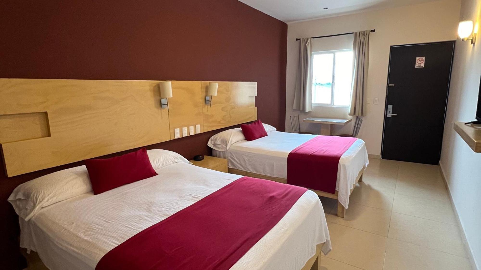Nova Hotel Cadereyta Jiménez Екстериор снимка