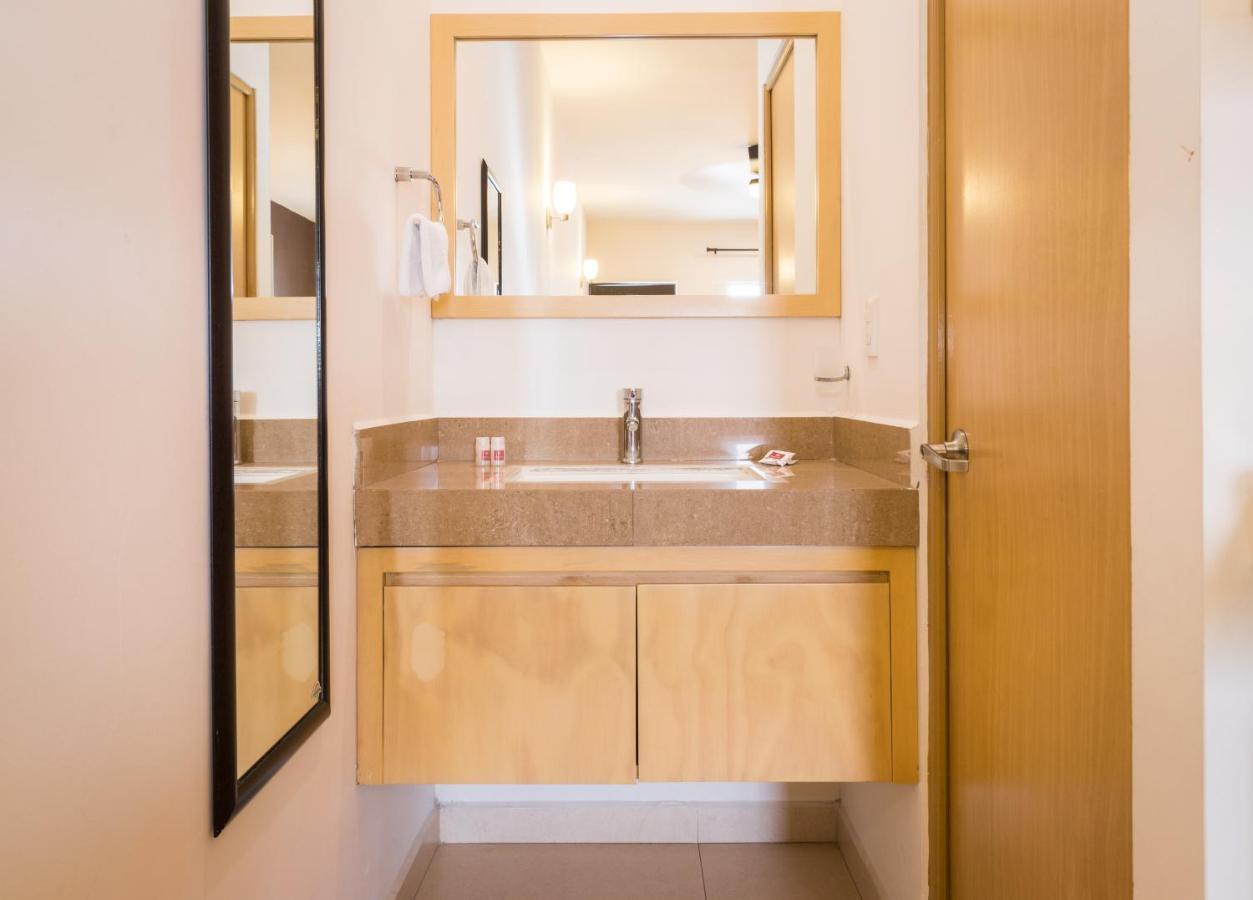 Nova Hotel Cadereyta Jiménez Екстериор снимка
