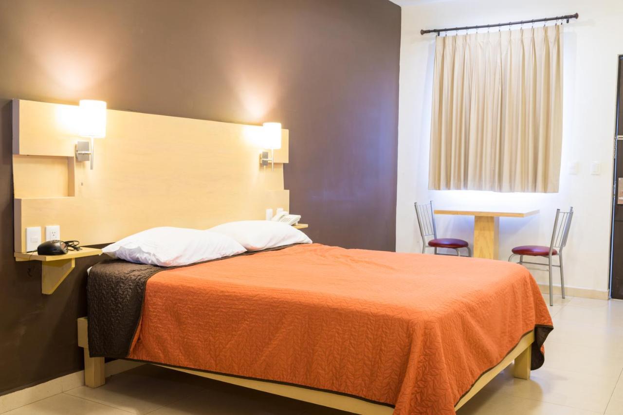 Nova Hotel Cadereyta Jiménez Екстериор снимка